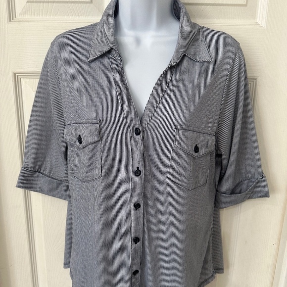 Olivia Blu, Blue and White Pin stripe casual 3/4 cuff sleeve shirt. Size L - Picture 3 of 5